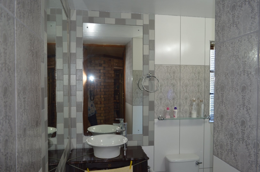 4 Bedroom Property for Sale in Doringkruin North West